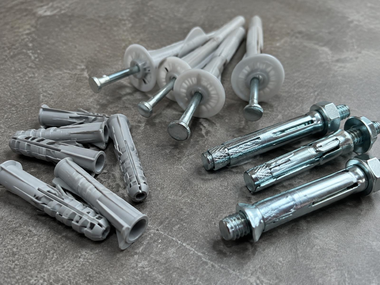 Accessoires — Chevilles et goujons